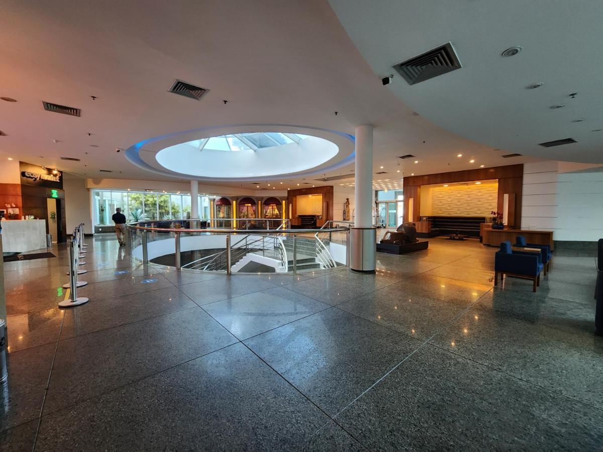 Apartamento Flat Barra Da Tijuca Urbano Beira Mar Rio de Janeiro